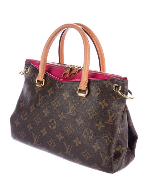 louis vuitton monogram luggage